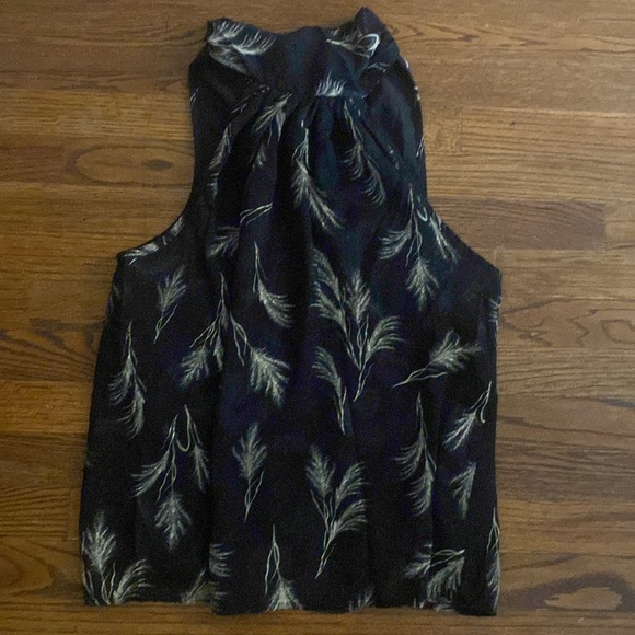 Bishop + Young Esmeralda Tie Neck Top Wisteria Size Medium - Picture 2 of 6